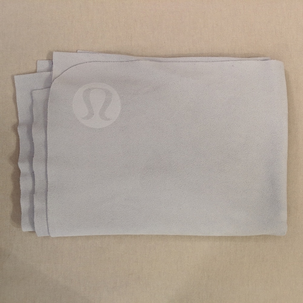 Lululemon ice blue yoga towel